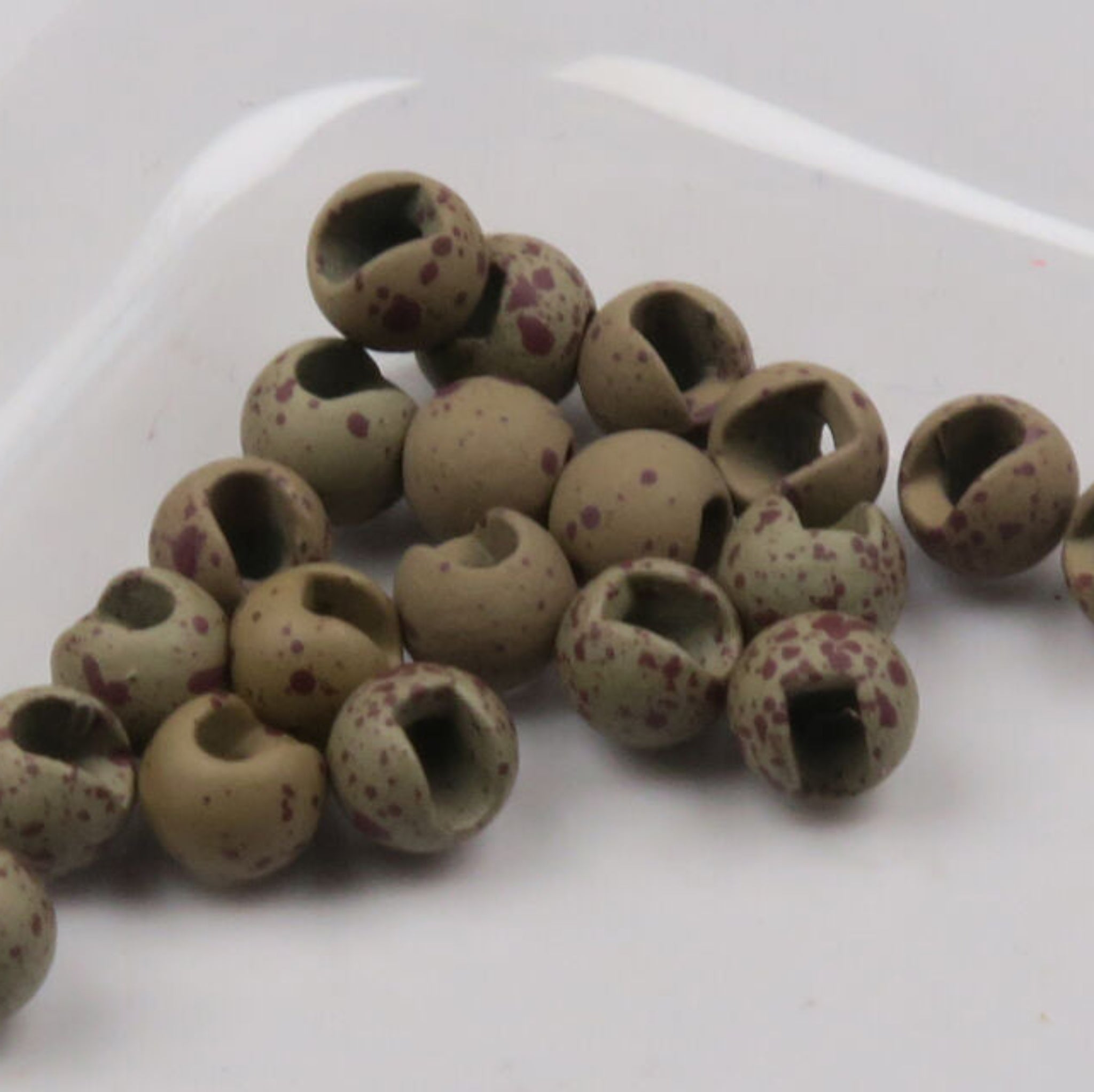 Hareline Mottled Tactical Slotted Tungsten Beads