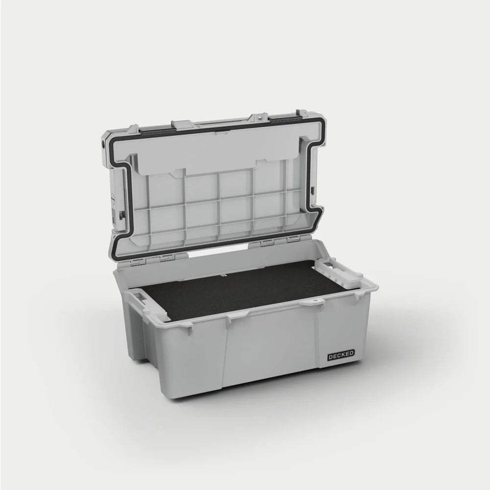Decked Sixer 16 Gear Case